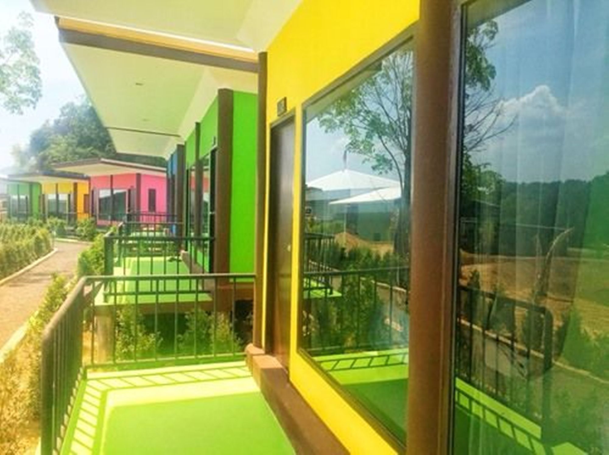 Hotel T-house@siray Phuket